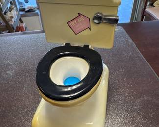 Toilet bank 