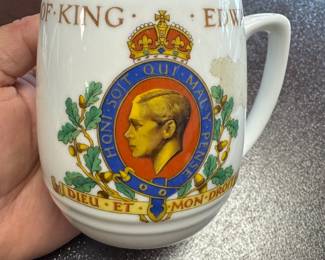 Vintage British Pottery ROYAL KING EDWARD VIII Windsor 1937 CORONATION Mug Cup