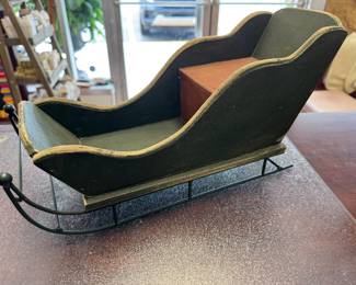 Wood sleigh 