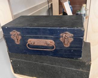 Vintage lightbox with 4 boxes of slides