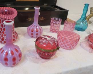 Fenton, Mary Gregory glass