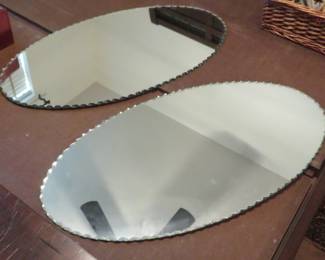 Oval pie crust edge mirrors