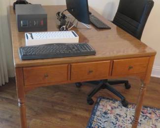 Ethan Allen table