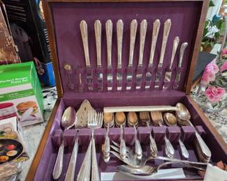 Silverplate flatware sets