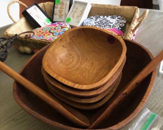 Wooden salad bowl set