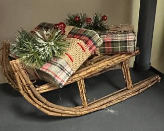Rustic Sleigh Christmas Decor