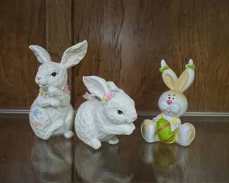Hodao Easter Bunny Figurines Set