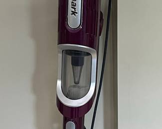 Shark IZ420H Vertex Ultralight Cordless Stick Vacuum