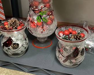 Set of 3 Crackled Glass Vases with Cardinal and Berry Motif