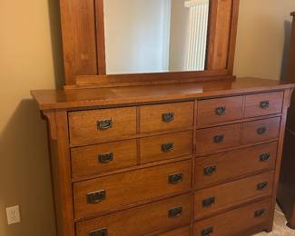 DRESSER WITH MIRROR 