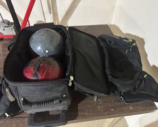 BOWLING BALLS