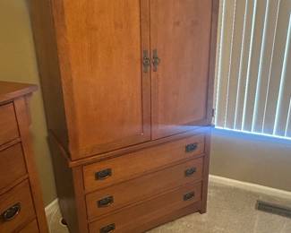 ARMOIRE 