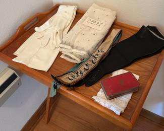 VTG gloves, accessories 