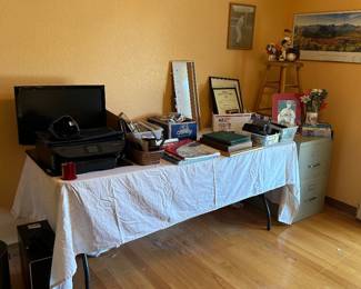 Office supplies, Cardinals memorabilia 