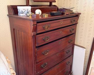 Vintage gentleman’s chest with mirror