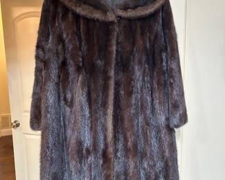 Bifano's Dallas Mink Fur Coat