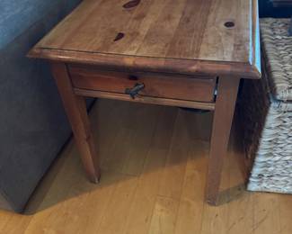 Pine End Table