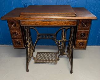 Vintage sewing Machine