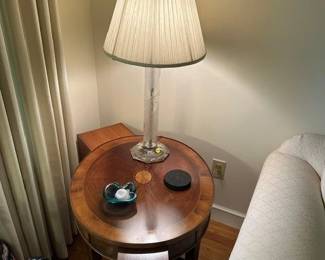 Vintage Paine Furniture Boston Inlaid End Table (Has matching coffee table)