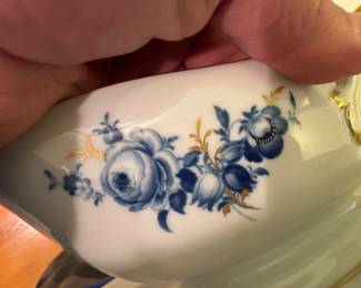 Meissen Bouquet Porcelain Gravy Boat