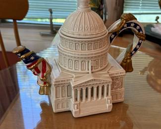 Fitz & Floyd Limited Edition U.S. Capitol Porcelain Teapot - Edition 206/3000