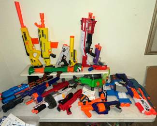 THE "NERF GUN" WEAPONS ARSENAL!