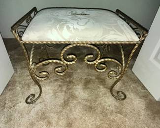 IRON VANITY BENCH