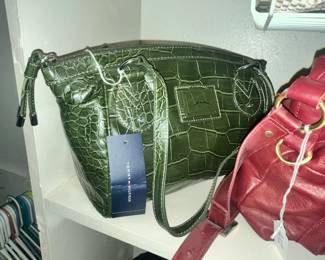 TOMMY HILFIGER PURSE - NEW WITH TAGS