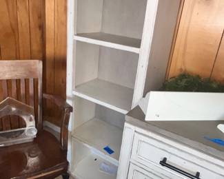 SIDE SHELVES