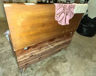 VINTAGE LANE HOPE CHEST