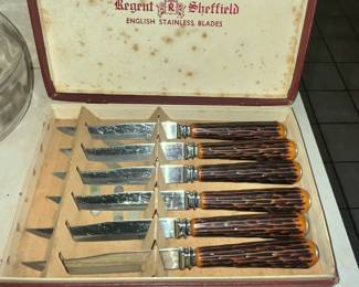 REGENT SHEFFIELD STEAK KNIVES SET