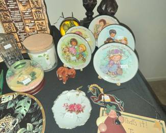 AVON "PRECIOUS MOMENTS" MOTHER'S DAY PLATES