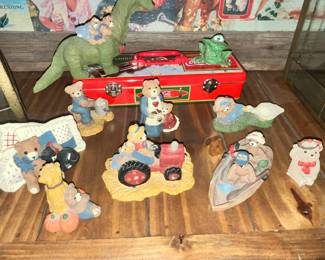 BEAR FIGURINES
