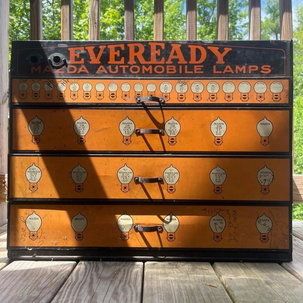 Antique and Vintage Collector's Auction in starts on 5/26/2026
