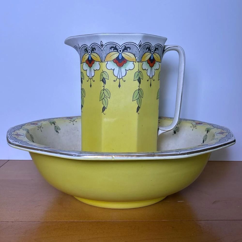 Antique and Vintage Collector's Auction in starts on 5/26/2026