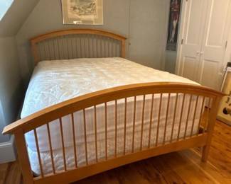 046 stanleysolidwoodbedframewithoption