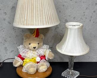 113 pairoftablelampsadilampsbearand