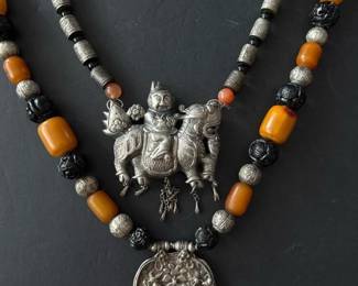 039 handmadetibetannepalesetribalstylen