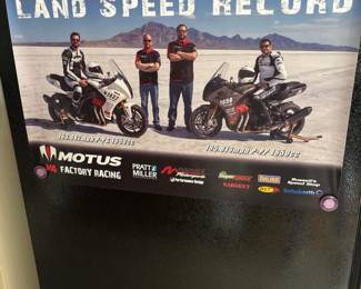 204 24x19motusmotorcyclesbonnevillelan
