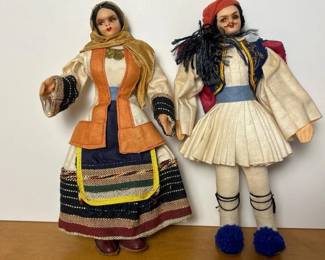 213 pairoftraditionalgreekfolkcostumes
