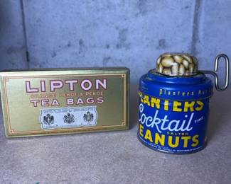 254 vintageliptonteatinandplanterscock