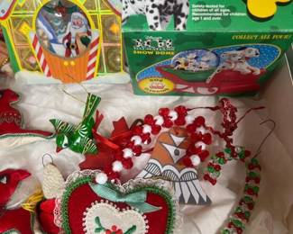 242 assortedchristmasornamentlot