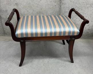 017 traditionalmahoganyupholsteredvanity