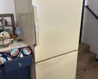 Amana Refrigerator