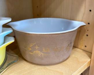 Pyrex "Early American" Casserole Dish