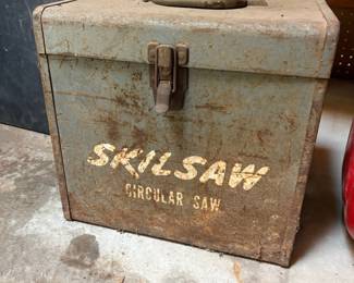 SKILSAW Circular Saw Metal Tool Box