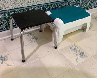 Vintage COSCO Mid Century One-Step Metal STOOL/Plant Stand