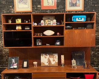 Sectional wall display unit