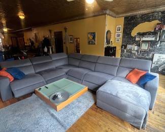 Large 6 piece section fully reclining power couch with adjustable head supports and chaise