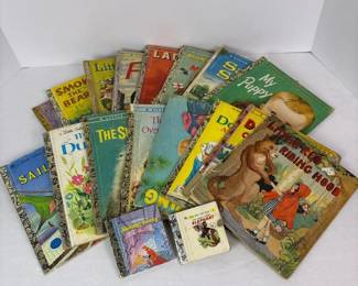 139 lotofvintagelittlegoldenbookselfb